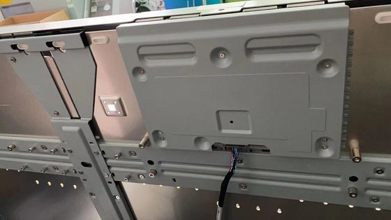 Giá tốt. Màn hình LCD độ sáng cao 65 inch với độ phân giải 1920*1080 pixel cho biển quảng cáo kỹ thuật số trực tuyến